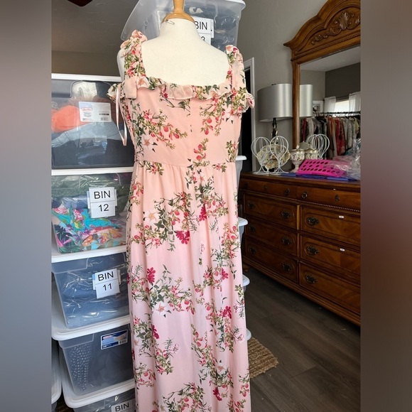 Gal Meets Glam Dresses & Skirts - Floral Dress
